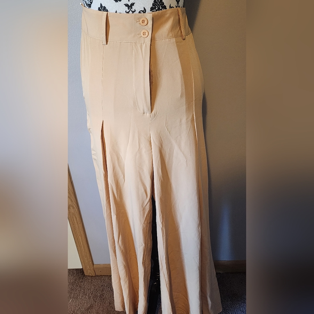 Pants - Picture 2 of 3